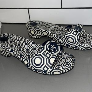Tory Burch Shoes | New Tory Burch Noah Leather Navywhite Slide |